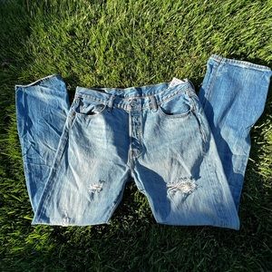 Ripped Vintage Levi 501
Blue